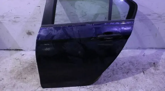 Fiat Tipo Rear door