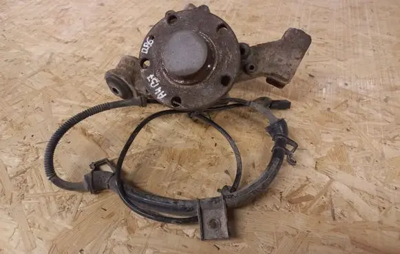Audi A4 S4 B7 8E 8H Rear wheel hub