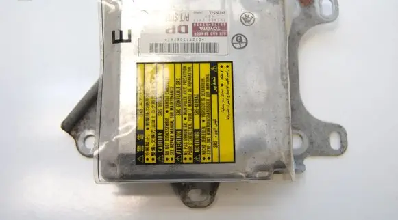 Lexus IS 200-300 Airbag control unit/module