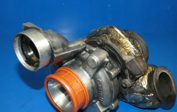 Mercedes-Benz E W213 Turbo A6540902001