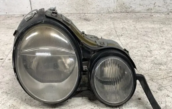 Mercedes-Benz E W210 Headlight/headlamp 14434600