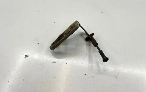 Mercedes-Benz W123 Engine bonnet/hood lock/catch