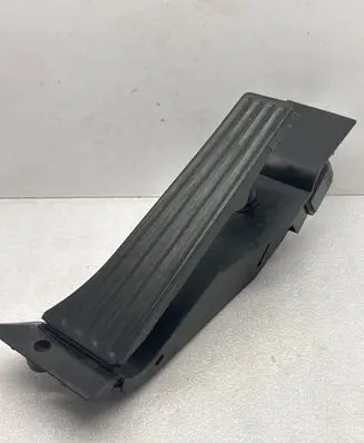 Land Rover Range Rover L322 Accelerator throttle pedal 6752614 25916010