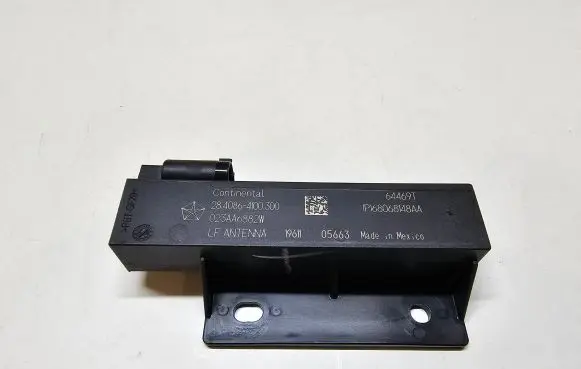 Jeep Grand Cherokee WL Keyless system antenna 68068148AA P68068148AA