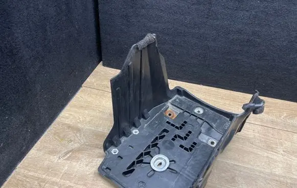 Land Rover Range Rover Evoque L538 Battery tray AG9N10723AC 31299569