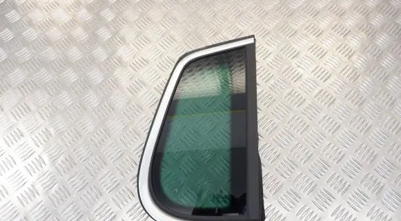 Volkswagen Tiguan Rear side window 5N0845042S
