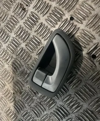 Hyundai Terracan Rear door interior handle