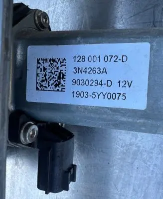 Renault Zoe Front door window regulator with motor 128001072D 9030294D