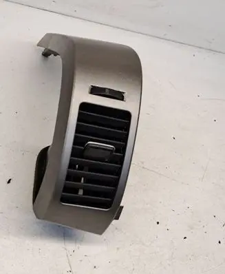 Toyota Prius (XW20) Dashboard side air vent grill/cover trim 5566047020