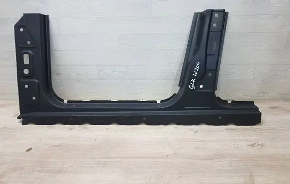 Mercedes-Benz GLK (X204) Pillar (middle) A2046374335