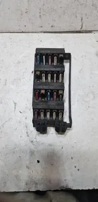 Mercedes-Benz E W124 Fuse module 1245402050 08877632