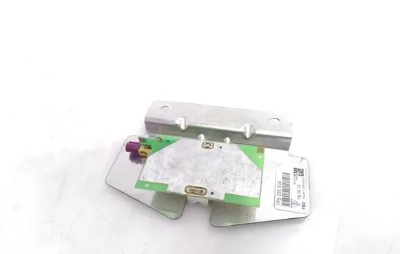 Porsche Cayenne (92A) Aerial antenna amplifier 7P5035503