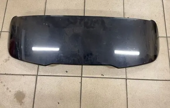 Tailgate/trunk spoiler
