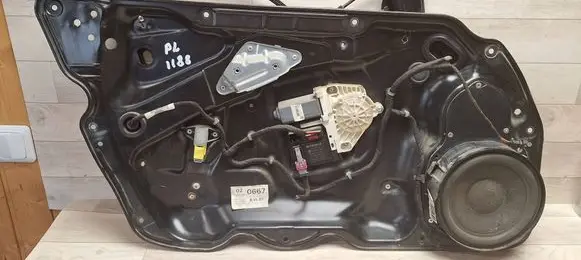Volkswagen PASSAT B6 Front door window regulator with motor 3C1837755K 1K0959793L 1K0959793