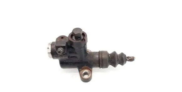 Clutch slave cylinder
