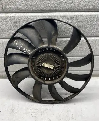 Audi A4 S4 B5 8D Viscous fan clutch 058121350