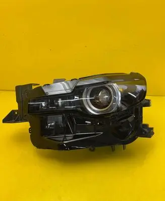 Mazda CX-30 Headlight/headlamp DN4L51040