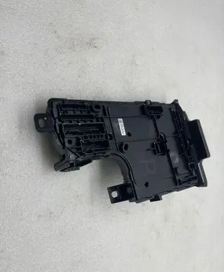 Tesla Model Y Central body control module 149784800E 12784800E 165765030B