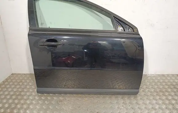 Volvo V70 Front door