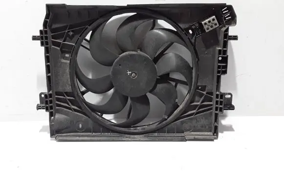Renault Clio IV Radiator cooling fan shroud 214816812R