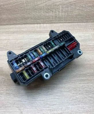 BMW 7 E65 E66 Fuse module 6900583 10688710