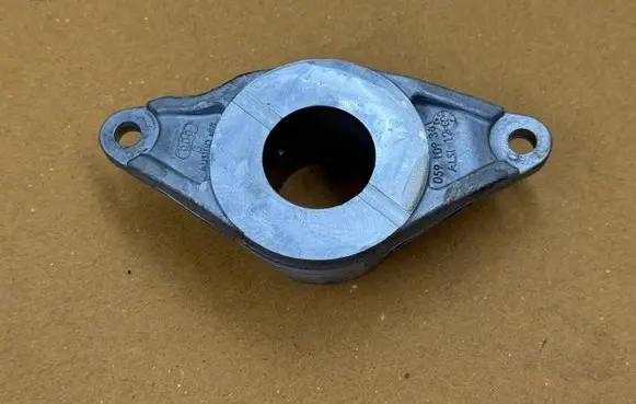Volkswagen Touareg II Oil pump balance shaft 059109361