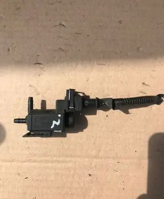 Volvo XC90 Turbo solenoid valve 30611668