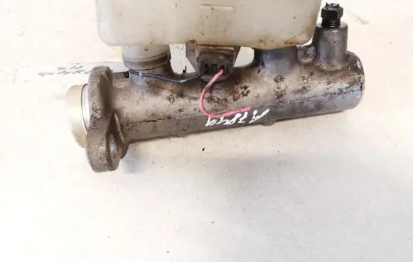 Subaru Legacy Master brake cylinder