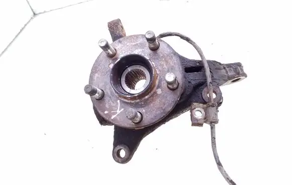Subaru Outback Front wheel hub spindle knuckle
