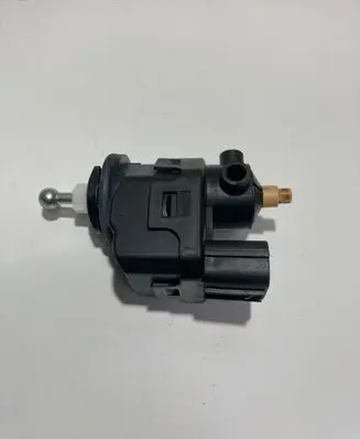 Headlight level adjustment motor