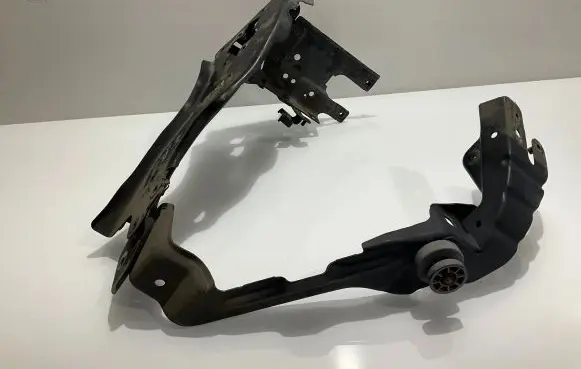 Mercedes-Benz E W211 Side radiator support slam panel 