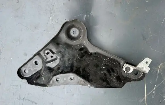 Other rear suspension part