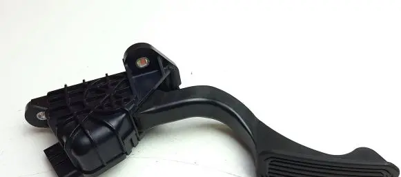 Toyota Prius (XW20) Accelerator throttle pedal 7812047050 M6836
