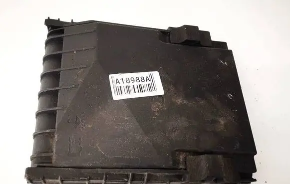 Volkswagen PASSAT B6 Fuse box cover 1K0937132F
