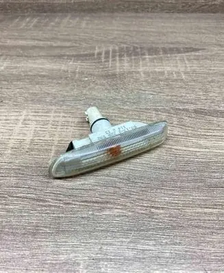 BMW 3 E46 Front fender indicator light 2228592