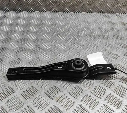 Skoda Octavia Mk4 Engine mount bracket 5Q0199855