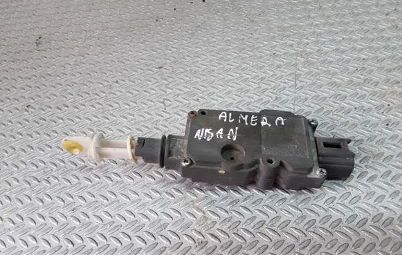 Nissan Almera Tino Central locking motor 