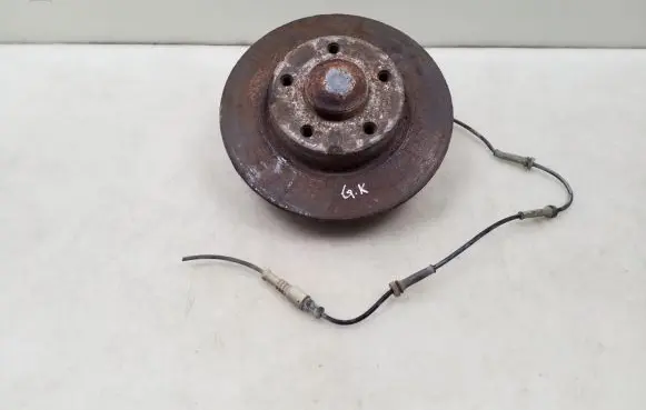 Nissan Primastar Rear wheel hub