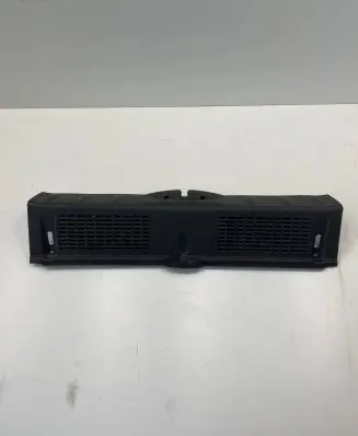 Trunk/boot sill cover protection