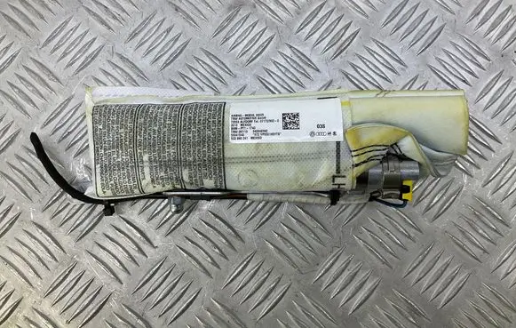Volkswagen Jetta VI Seat airbag 5C0880241
