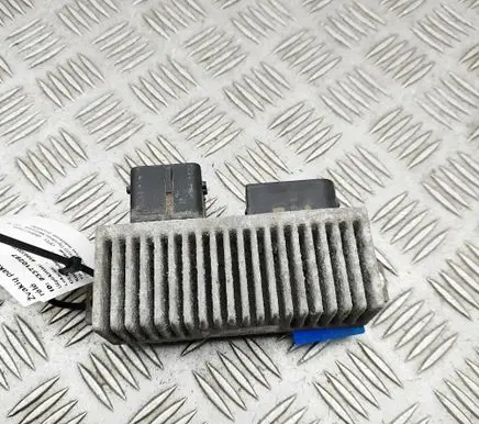 Opel Vivaro Glow plug pre-heat relay 271206395R
