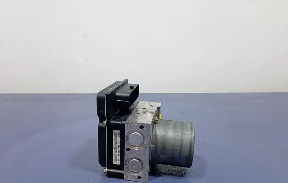 Audi A4 S4 B8 8K ABS Pump 8K0614517CD