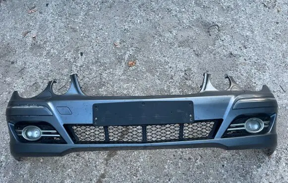 Mercedes-Benz E W211 Front bumper A2118801540