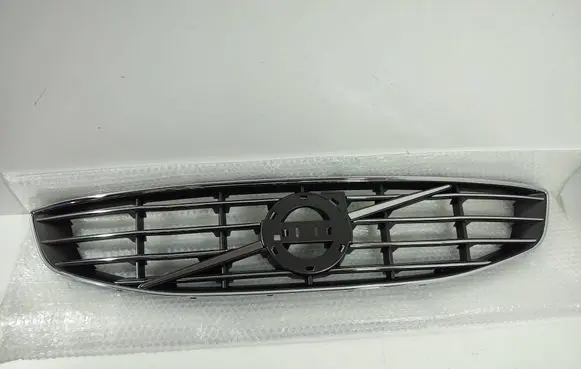 Volvo V60 Front bumper upper radiator grill 31364101