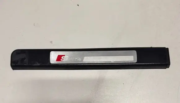 Audi A3 S3 A3 Sportback 8P Rear sill trim cover 8P4853558H 8P4853558G