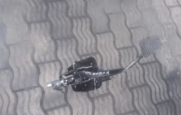 Mitsubishi Outlander Brake pedal NOCODE