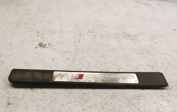 Audi A3 S3 8P Rear sill trim cover 8p4853557c