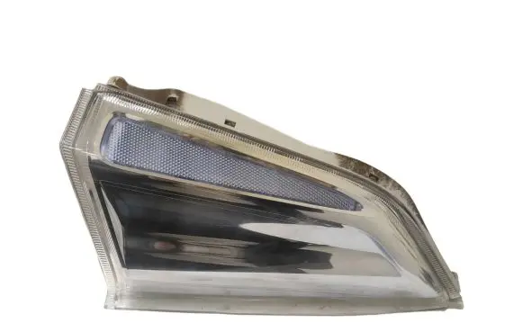 Nissan Leaf I (ZE0) Front reflector 