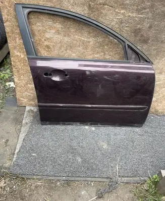Volvo V50 Front door
