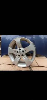 Nissan Murano Z50 R18 alloy rim 